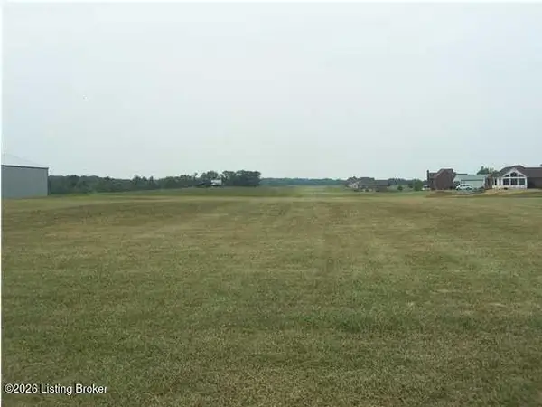 5 Batts Ln, Campbellsburg, KY 40011