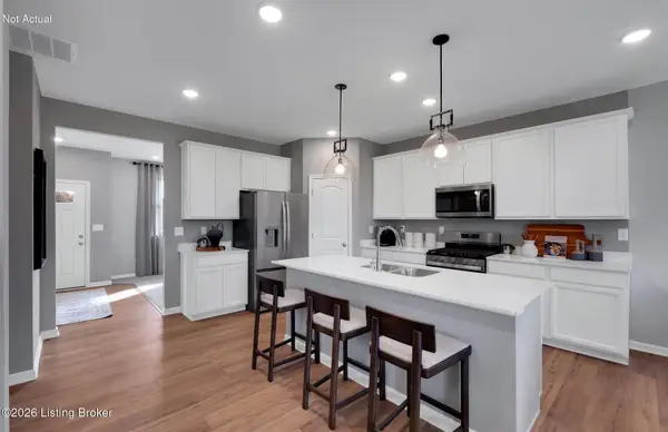 3001 Aiken Back Ln, La Grange, KY 40031