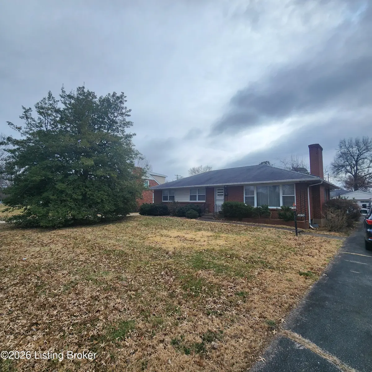 3604 Graham Rd, Louisville, KY 40207 - #1