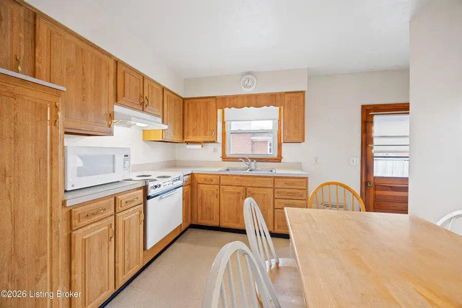 6208 Cutter Dr, Louisville, KY 40218 - #2