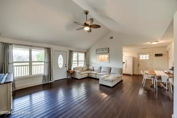 918 Oklahoma Rd, Bee Spring, KY 42207