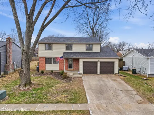 8910 Hatlerhall Dr, Louisville, KY 40291