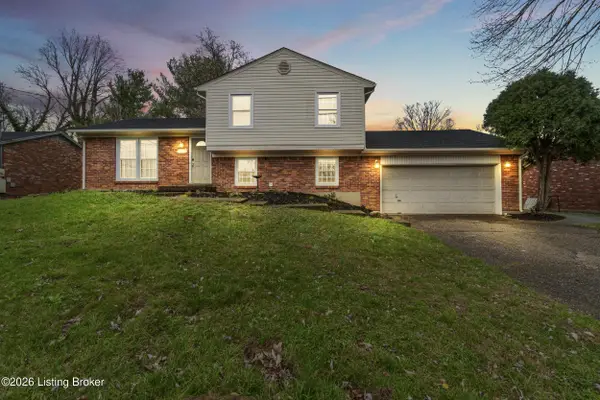 1017 Harmony Landing Rd, Goshen, KY 40026