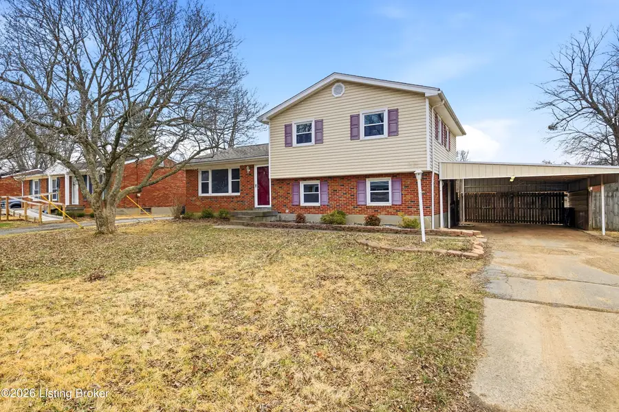 9402 Doewood Ln, Louisville, KY 40291 - #2