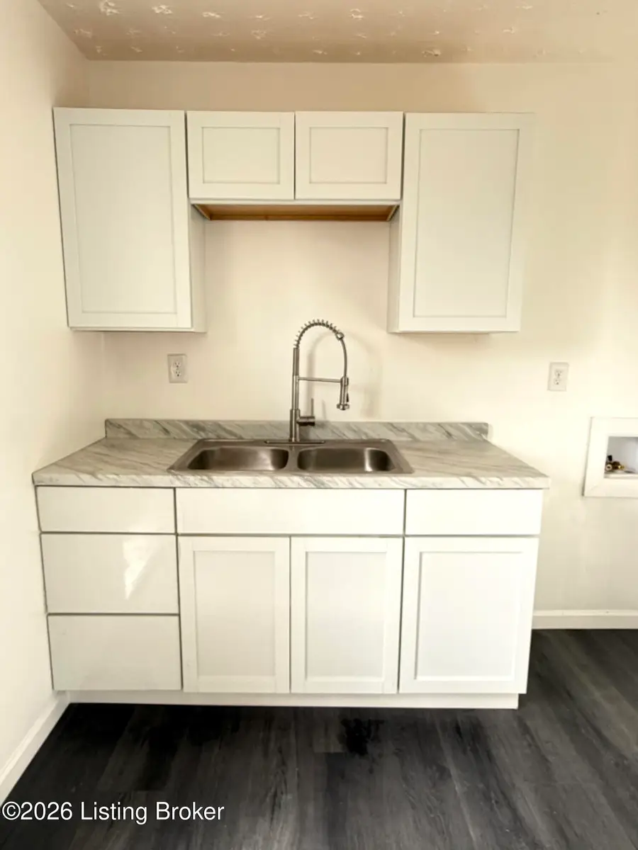 5102 Yew Ln, Louisville, KY 40213 - #3