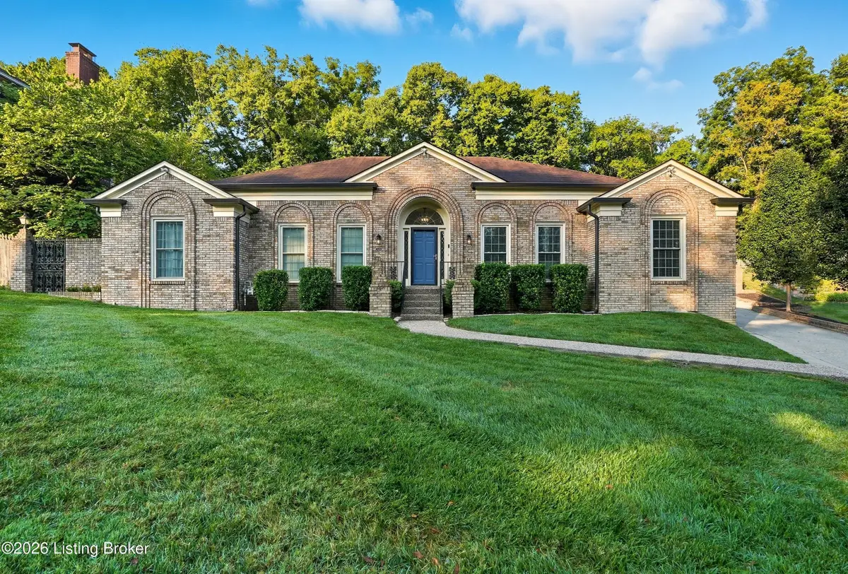 2408 Phoenix Hill Dr, Louisville, KY 40207 - #1