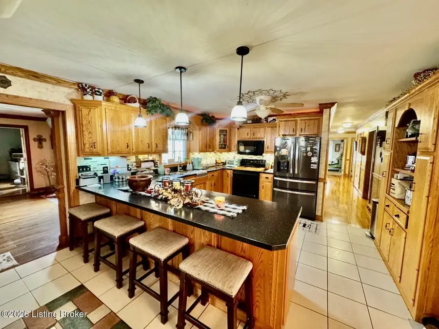 204 Armory Hill, Springfield, KY 40069 - #2