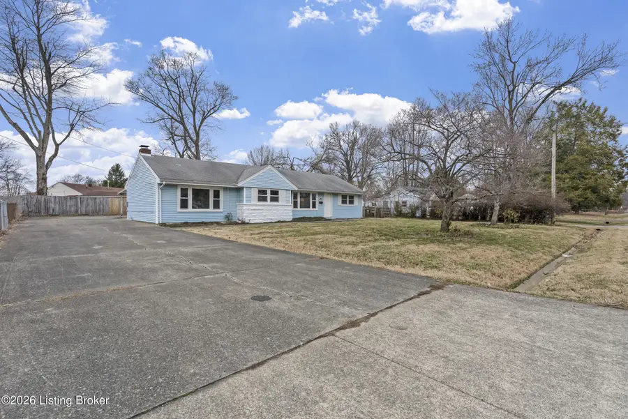 9408 Cornflower Rd, Louisville, KY 40272 - #2