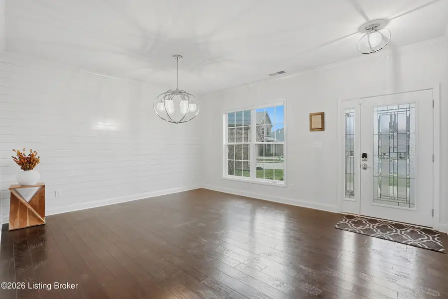 118 Charmwood Ct, Louisville, KY 40245 - #2