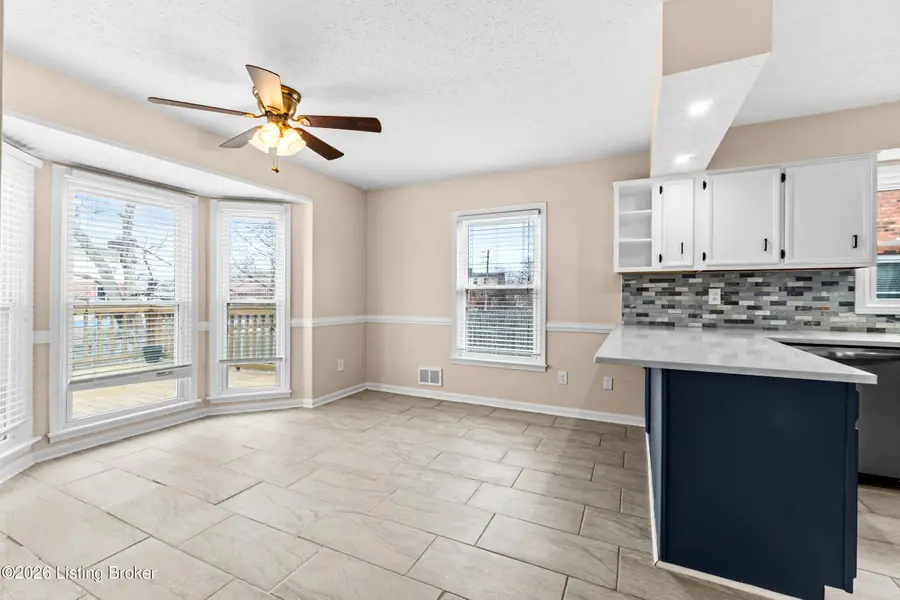 307 Chippendale Ct, Louisville, KY 40214 - #2