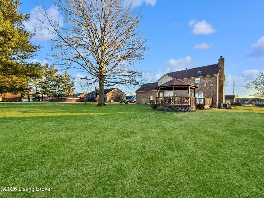 1210 Park Ave, Pioneer Village, KY 40165 - #2