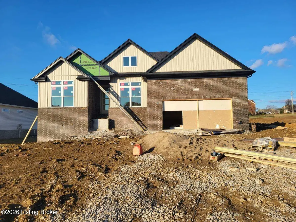 2320 Clearwater Dr, Lawrenceburg, KY 40342 - #1