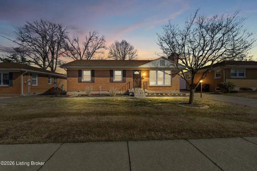 4313 Lahnna Dr, Louisville, KY 40216 - #2