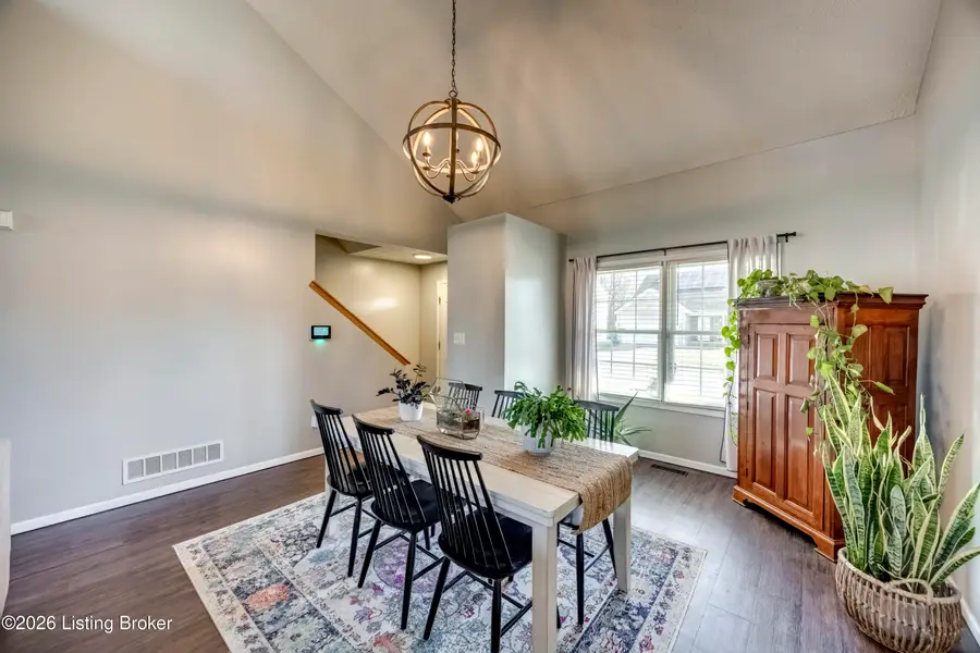 4516 Fallen Apple Ln, Louisville, KY 40218 - #3