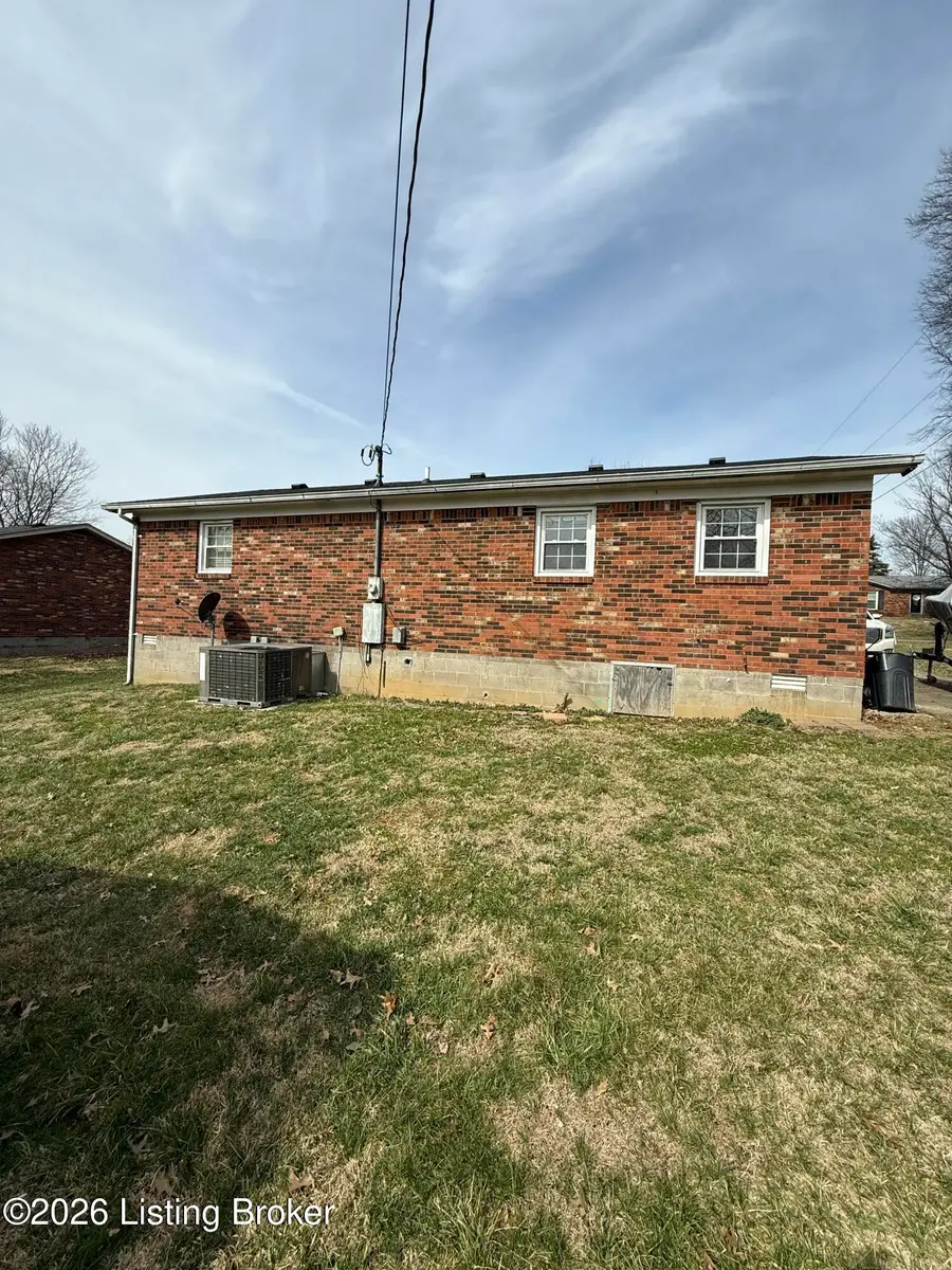 216 Hill St, Bardstown, KY 40004 - #2
