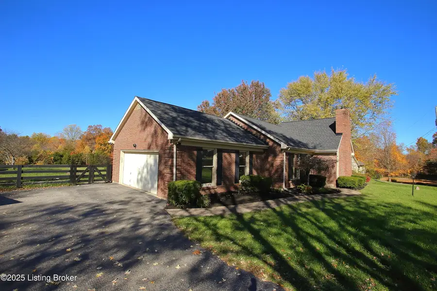 2628 Cedar Point Rd, La Grange, KY 40031 - #3