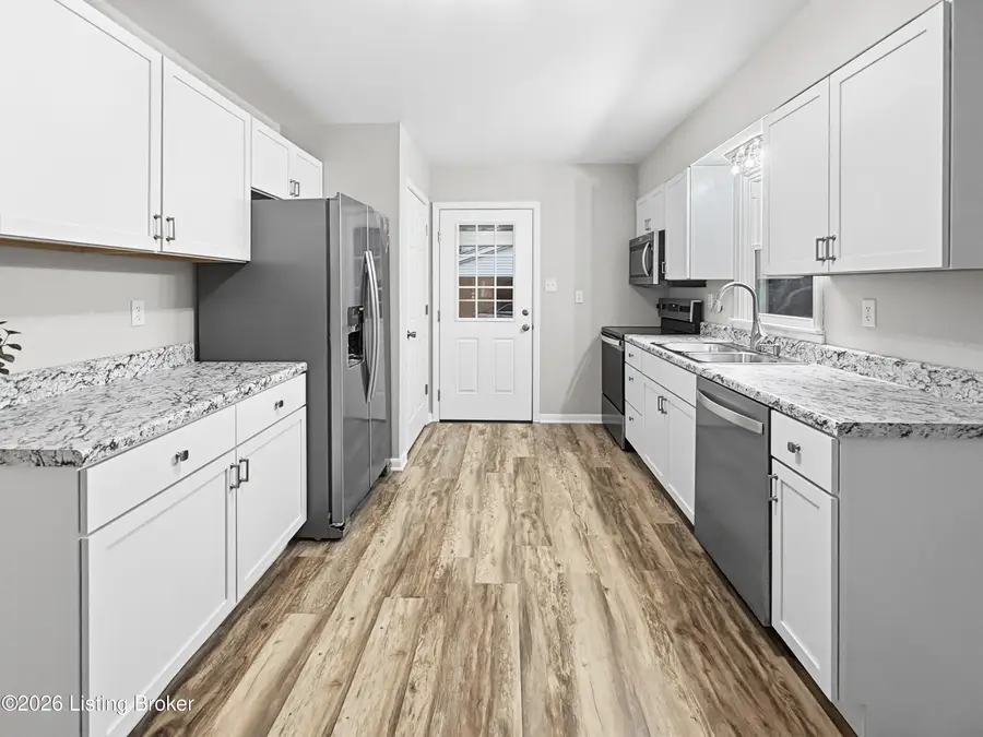 509 W Back St, Munfordville, KY 42765 - #2