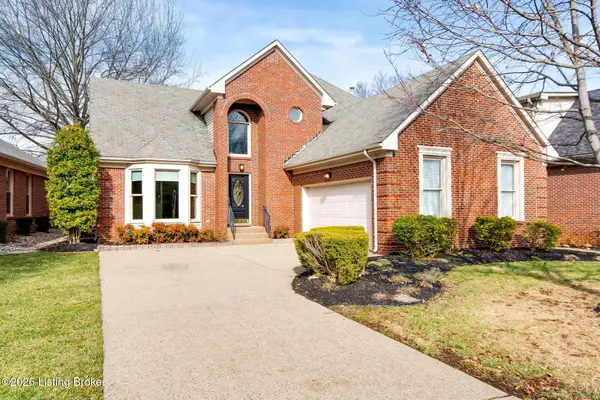 8016 Cedar Glen Ln, Louisville, KY 40291