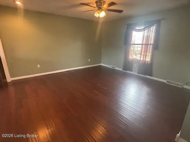 212 Bluegrass Rd, Elizabethtown, KY 42701 - #3