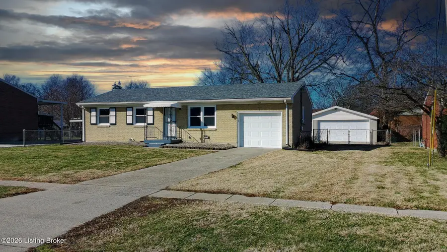 11214 Deering Rd, Louisville, KY 40272 - #3