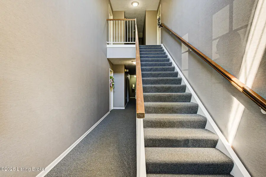 10401 Trotters Pointe Dr #102, Louisville, KY 40241 - #3