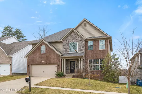 512 Wooded Falls Rd, Louisville, KY 40243