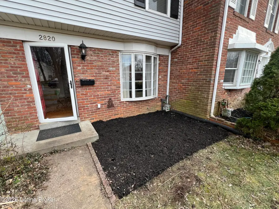 2820 Coleen Ct, Louisville, KY 40206 - #2