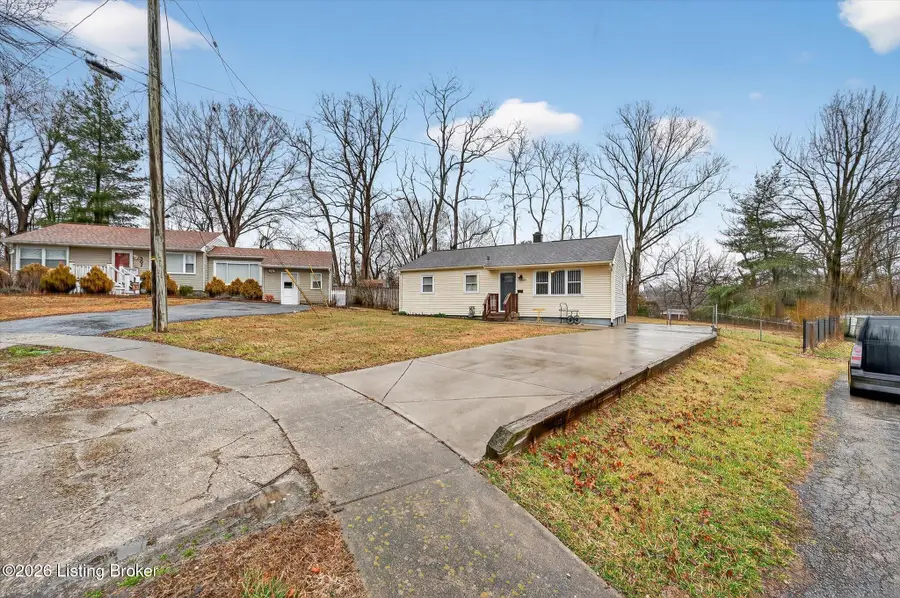 309 Summit Ct, Louisville, KY 40243 - #2