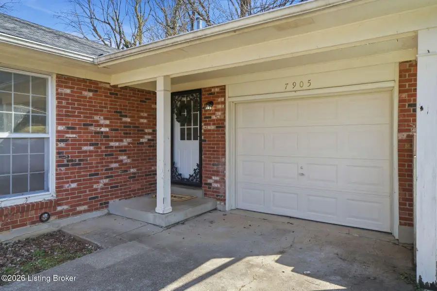 7905 Mary Sue Dr, Louisville, KY 40291 - #2