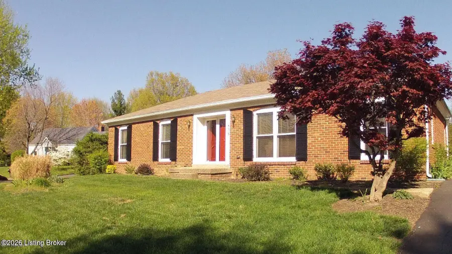 805 Kinross Pl, Louisville, KY 40243 - #2