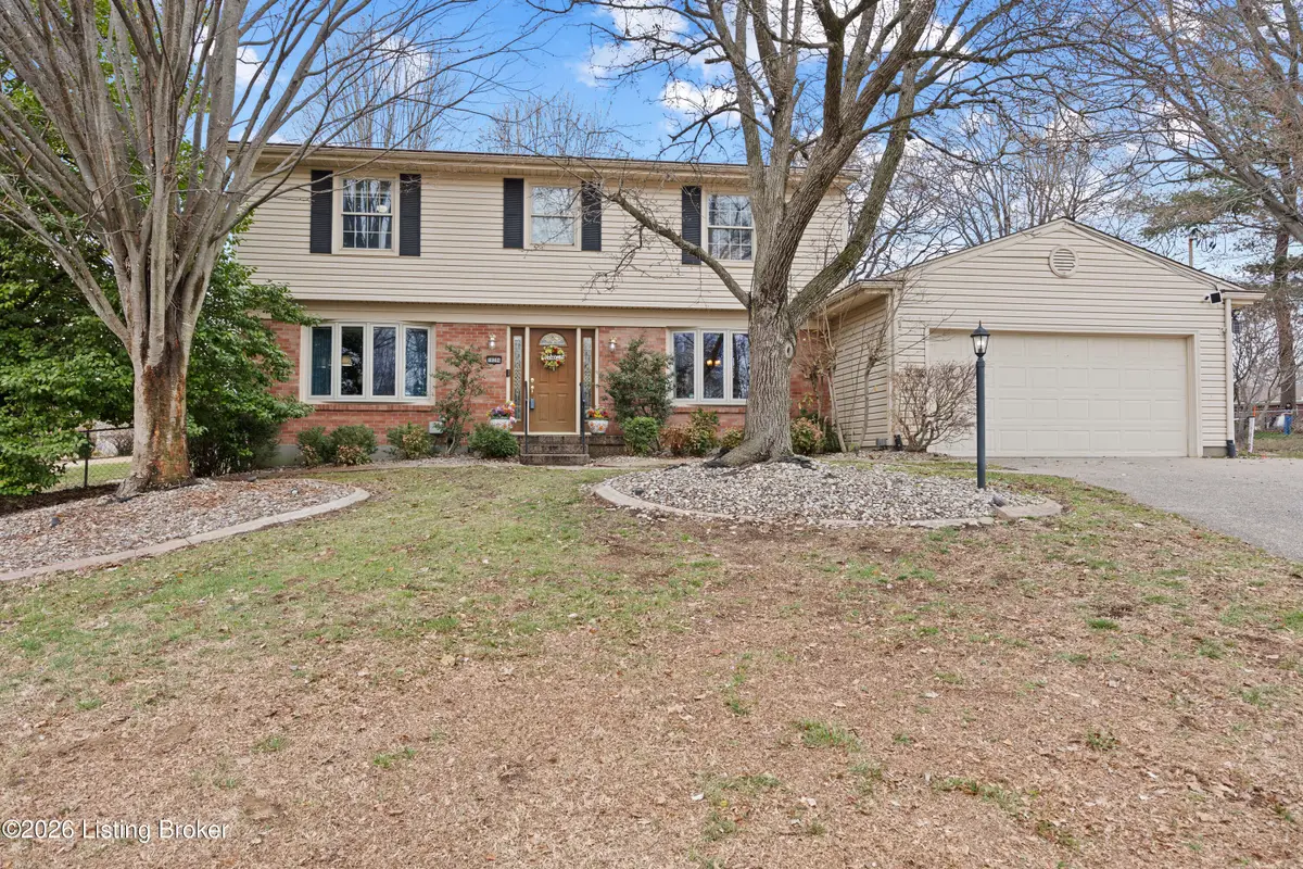 10204 Hearthstone Ct, Louisville, KY 40272 - #1