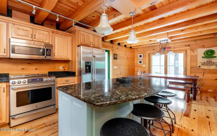 942 Danes Hill Rd, Clarkson, KY 42726 - #2