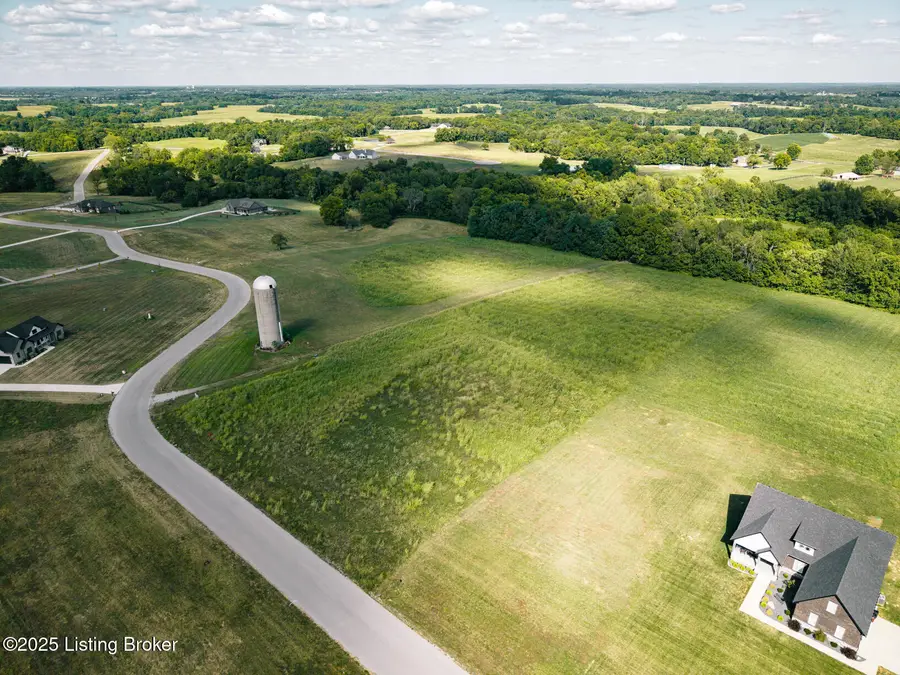 6 S Stallard Dr, Shelbyville, KY 40065 - #2