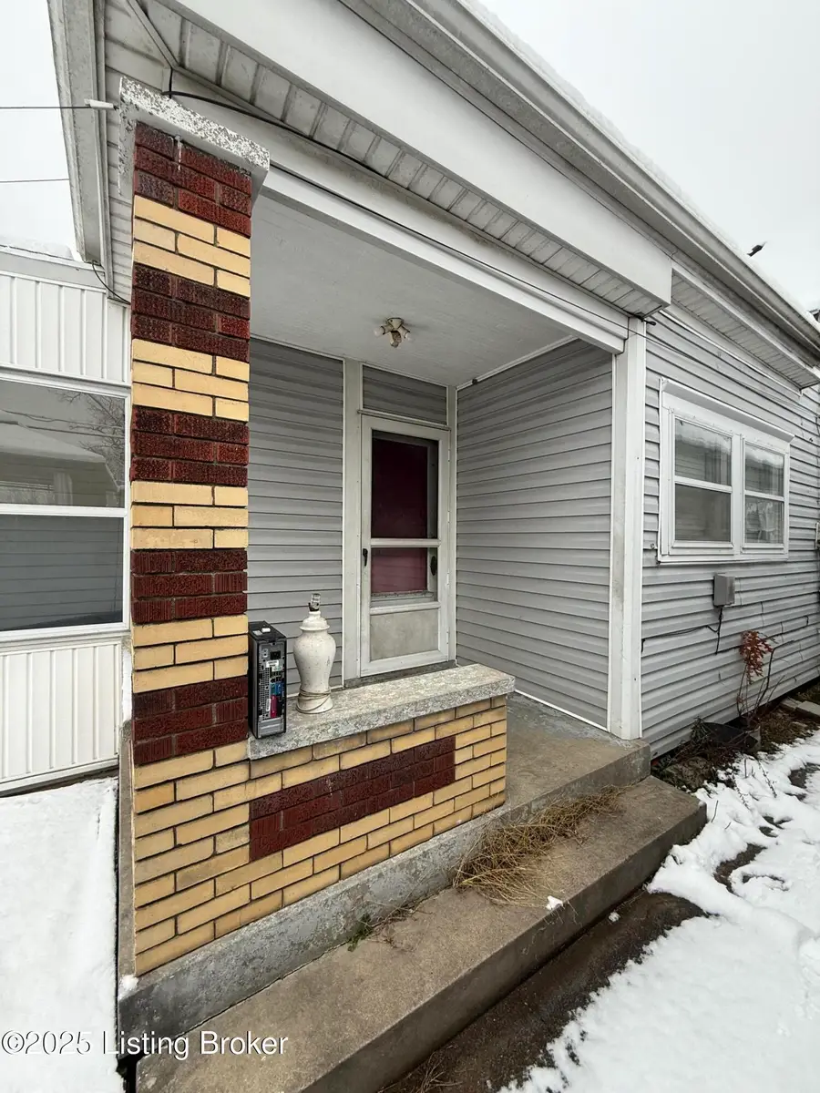 3636 Craig Ave, Louisville, KY 40215 - #3