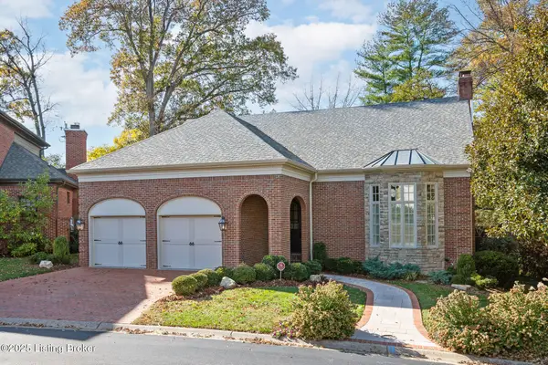 1428 Mockingbird Valley Green, Louisville, KY 40207