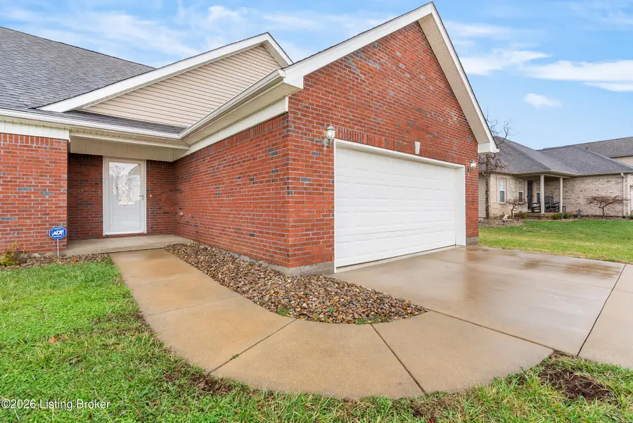 248 Eagle Feather St, Mount Washington, KY 40047 - #2