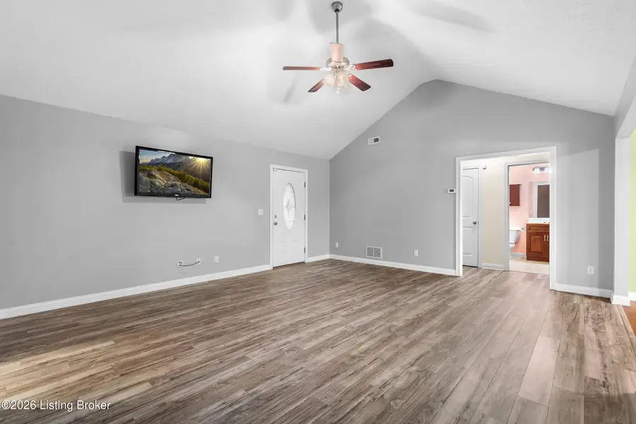 248 Eagle Feather St, Mount Washington, KY 40047 - #3