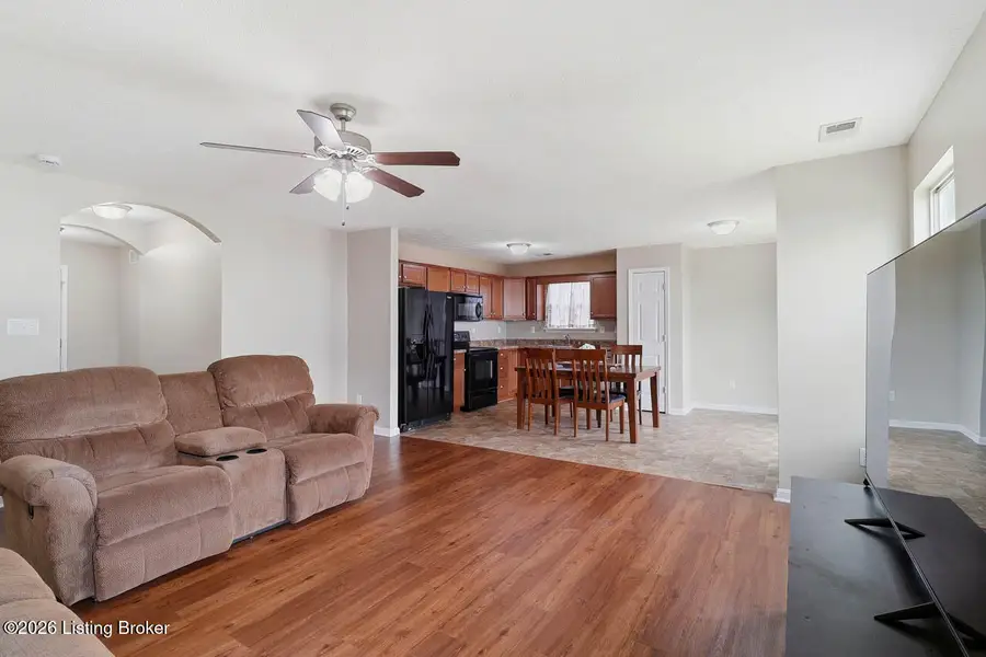 306 Mallard Pointe Blvd, Shepherdsville, KY 40165 - #2