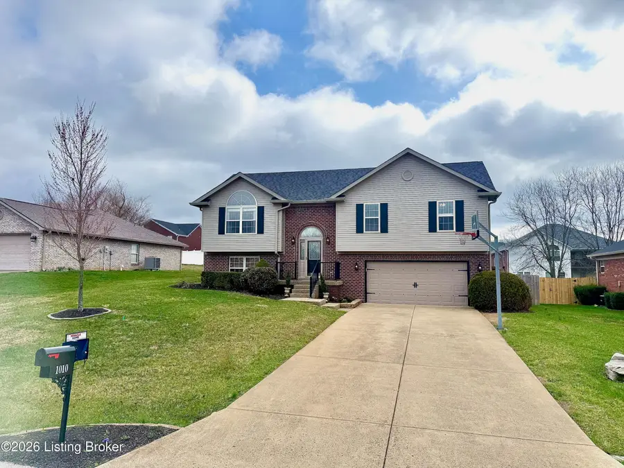 1010 Brookstone Ct, Georgetown, IN 47122 - #2