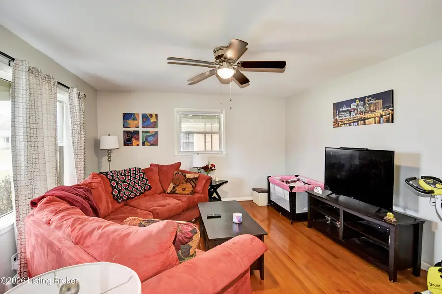 2304 Quinn Dr, Louisville, KY 40216 - #3