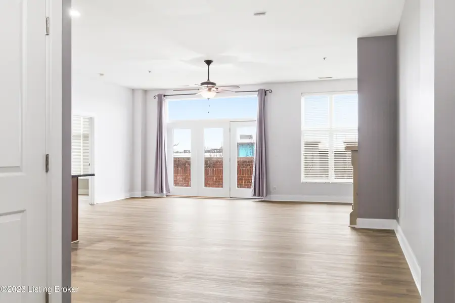 2011 Frankfort Ave #401, Louisville, KY 40206 - #3