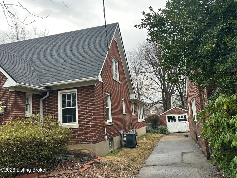 4625 Southcrest Dr, Louisville, KY 40215 - #3