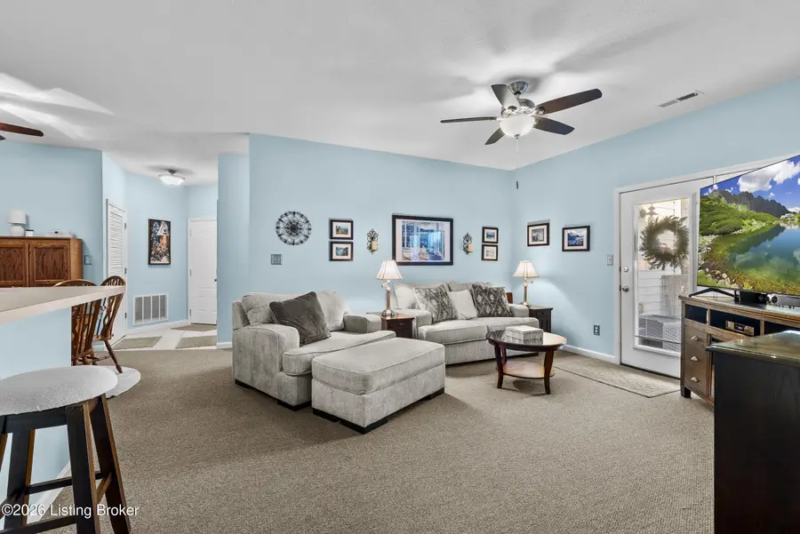 9502 Magnolia Ridge Dr #101, Louisville, KY 40291 - #2