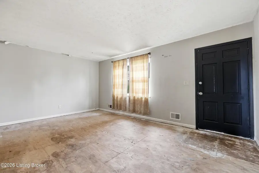 5402 Anatahan Ct, Louisville, KY 40272 - #3