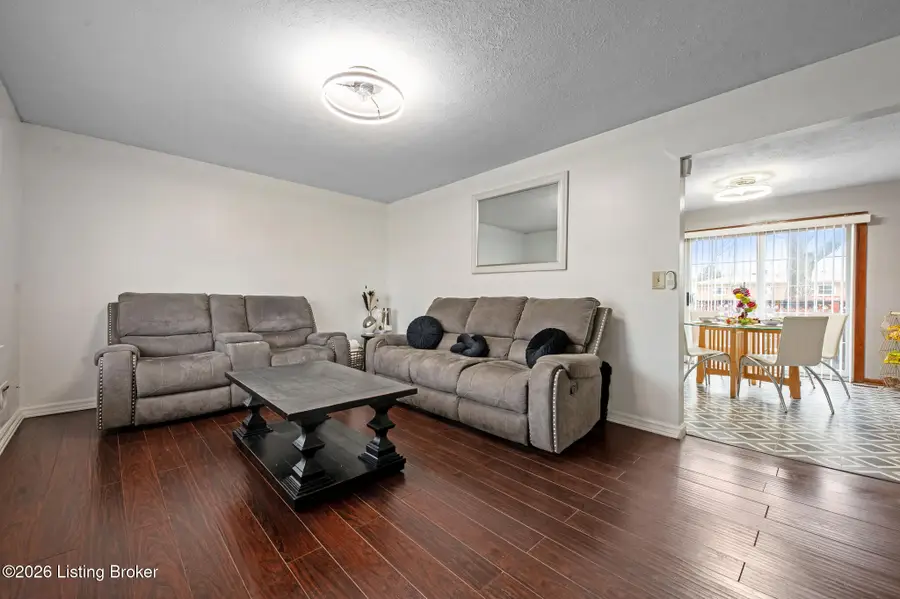 8311 Latania Dr, Louisville, KY 40258 - #3