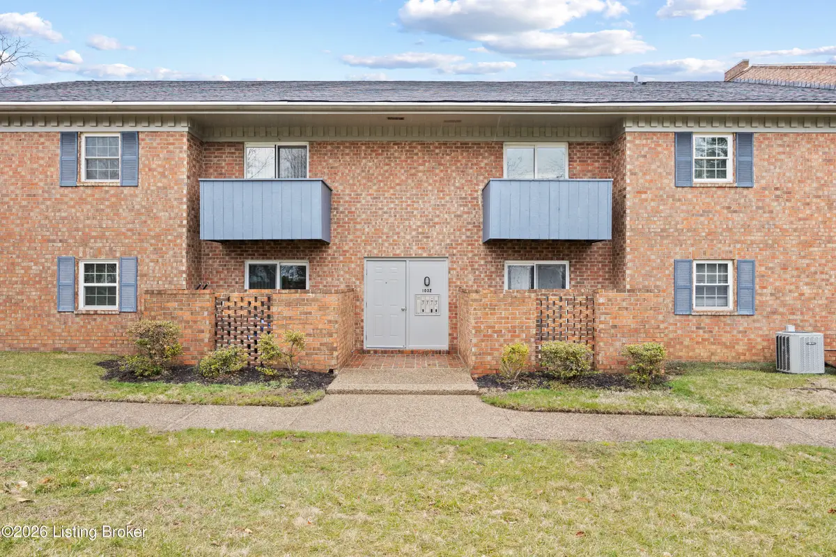 1032 Armstrong Mill Rd #B, Lexington, KY 40517 - #1