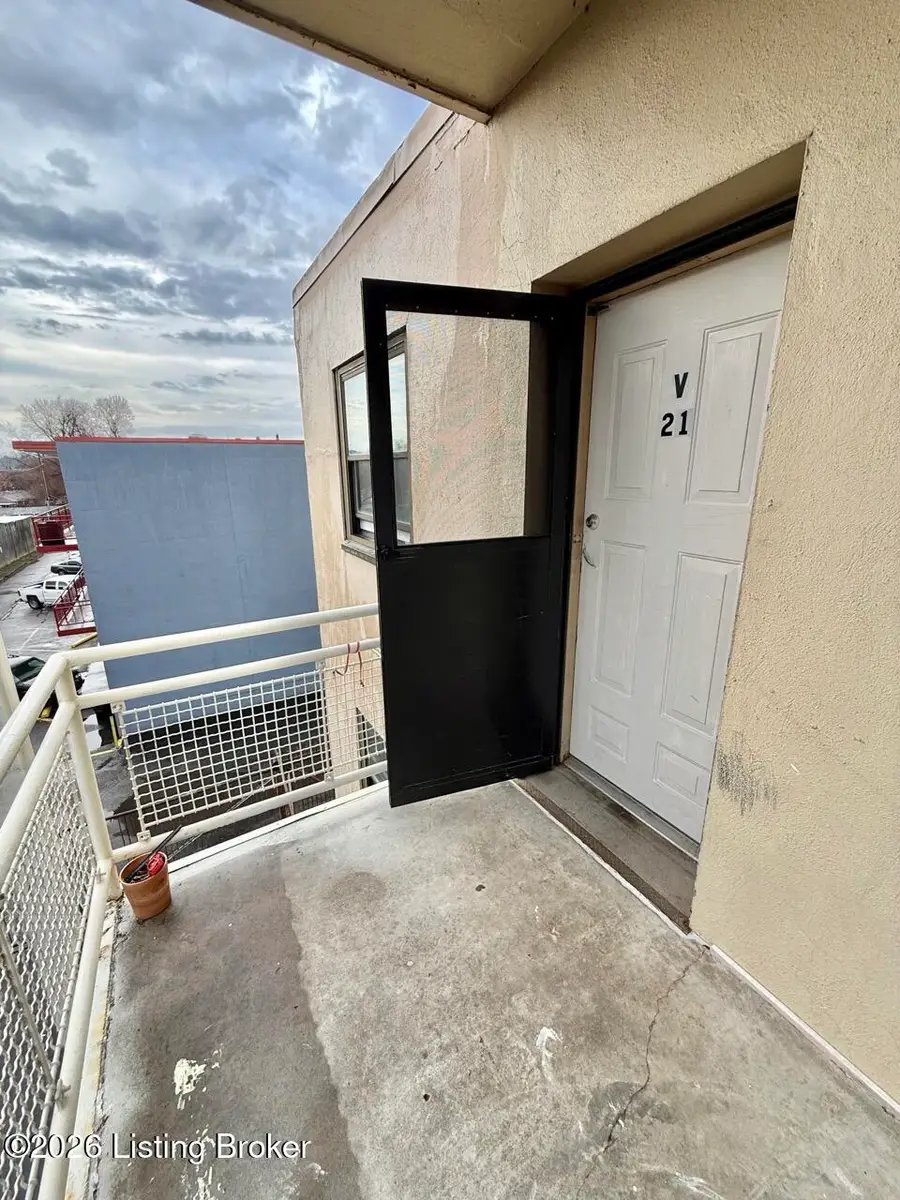 3320 Bardstown Rd #v21, Louisville, KY 40218 - #2