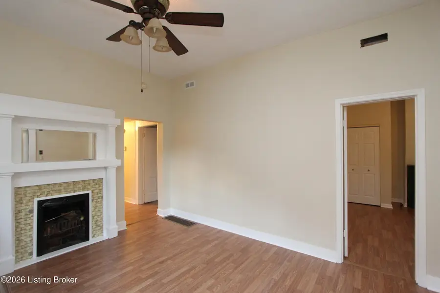 309 E Woodford St, Lawrenceburg, KY 40342 - #3