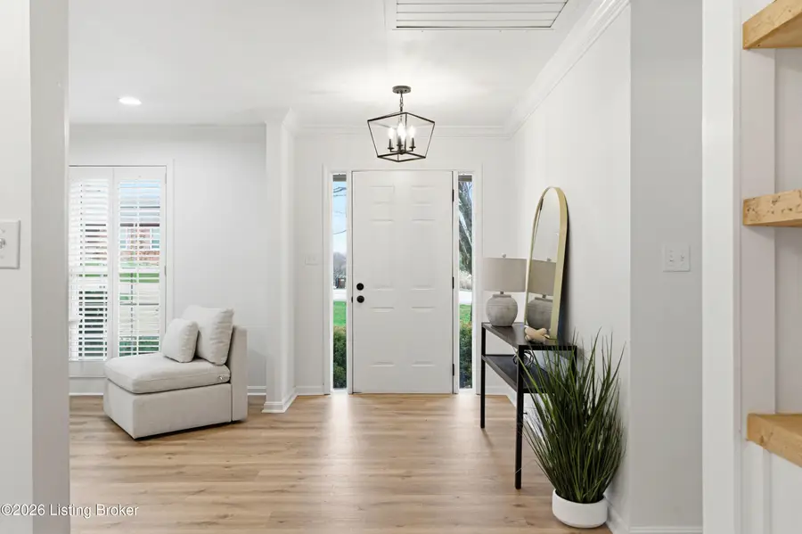 120 Valley Dr, Shelbyville, KY 40065 - #3