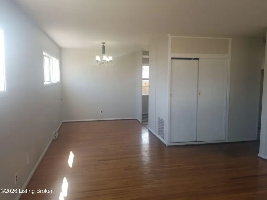 4828 Warbler Way, Lynnview, KY 40213 - #2